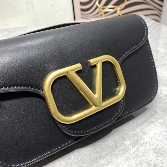 ヴァレンティノバッグコピー 大人気2022新品 Valentino レディース ショルダーバッグ