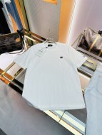 シャネルの2023春夏新作のダブルベールのブランドのコットンTシャツです 2色