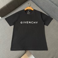 ジバンシー夏の新しいプリントの半袖のTシャツです