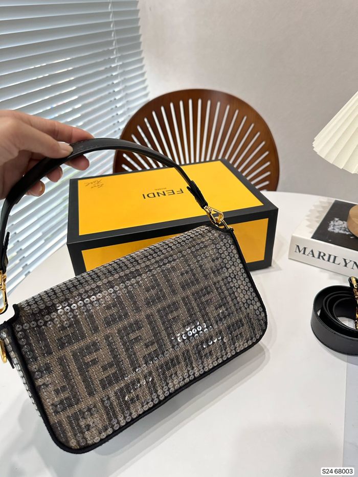 フェンディバッグコピー 大人気2023新品 FENDI レディース ハンドバック