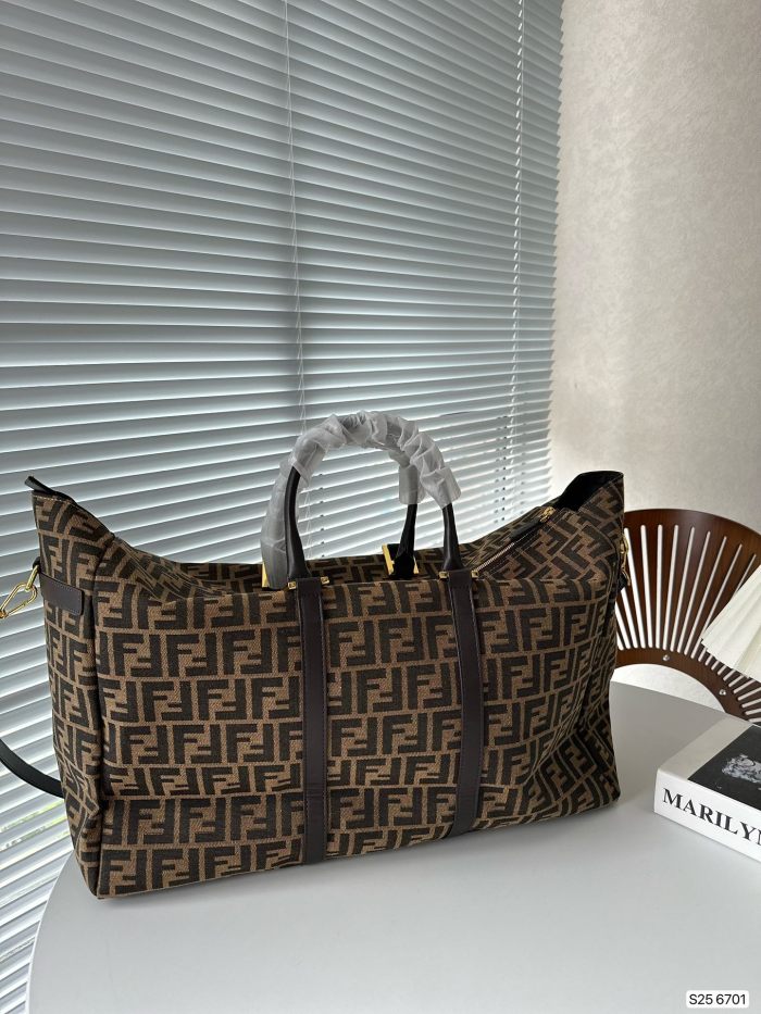 フェンディバッグコピー 2023新品注目度NO.1 FENDI レディース ボストンバッグ