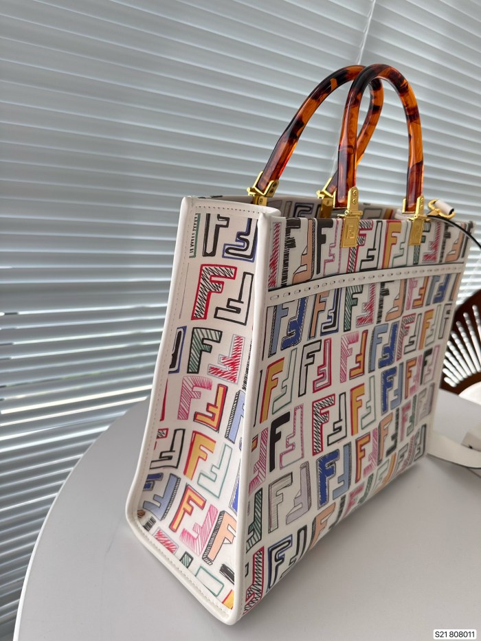 フェンディバッグコピー 2023新品注目度NO.1 FENDI レディース ハンドバッグ