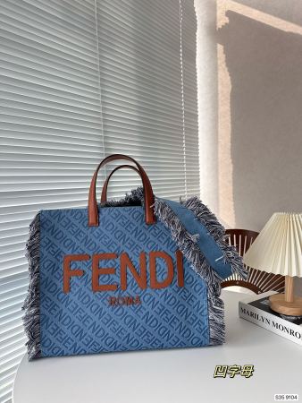フェンディバッグコピー 定番人気2023新品 FENDI レディース ハンドバック