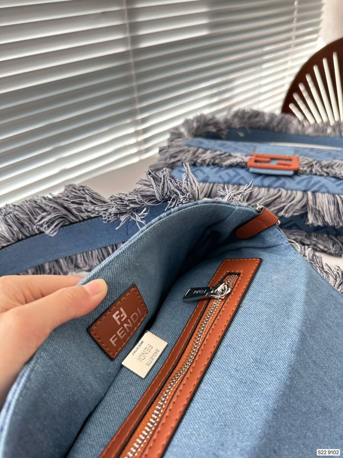 フェンディバッグコピー 大人気2023新品 FENDI レディース ハンドバック