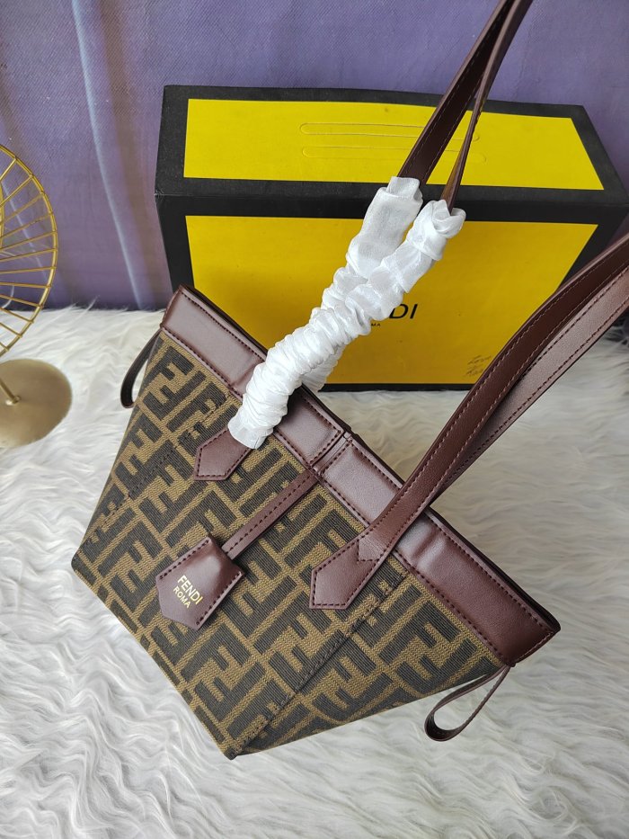 フェンディバッグコピー 定番人気2023新品 FENDI レディース トートバッグ