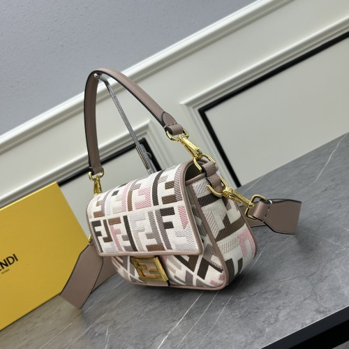 フェンディバッグコピー 2023新品注目度NO.1 FENDI レディース ハンドバック