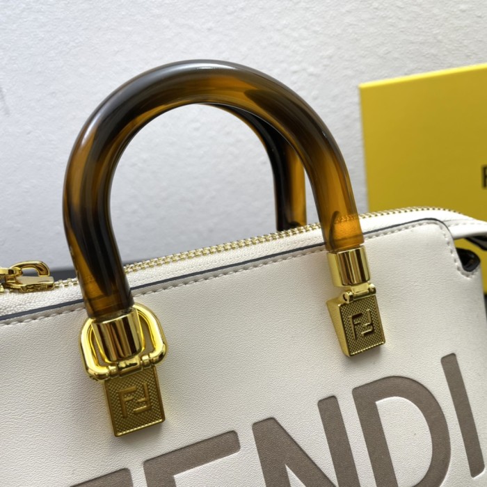 フェンディバッグコピー 定番人気2023新品 FENDI レディース トートバッグ