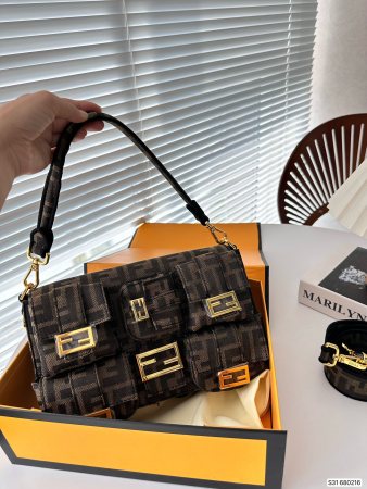 フェンディバッグコピー 大人気2023新品 FENDI レディース ハンドバック