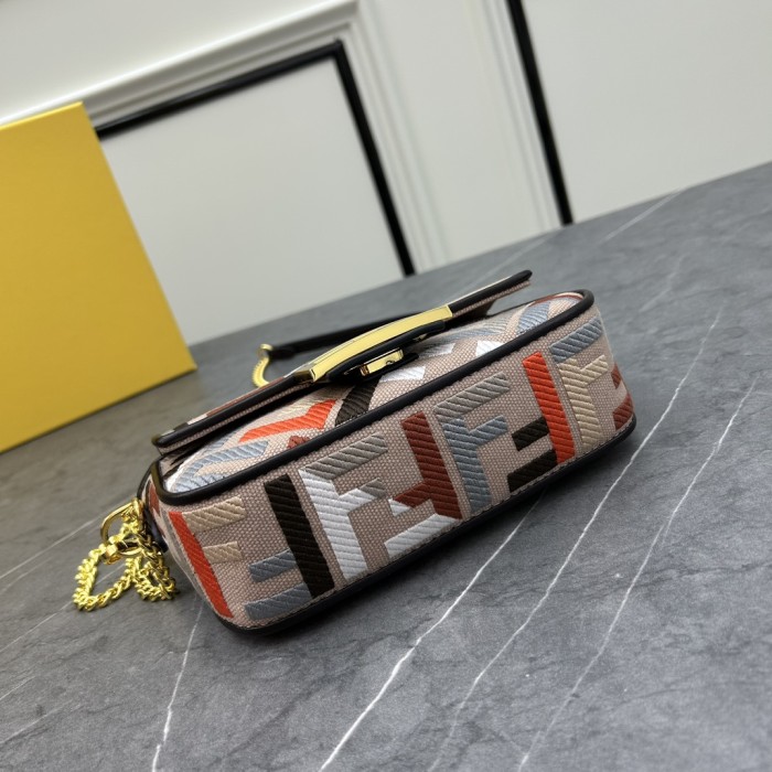 フェンディバッグコピー 2023新品注目度NO.1 FENDI レディース ハンドバック