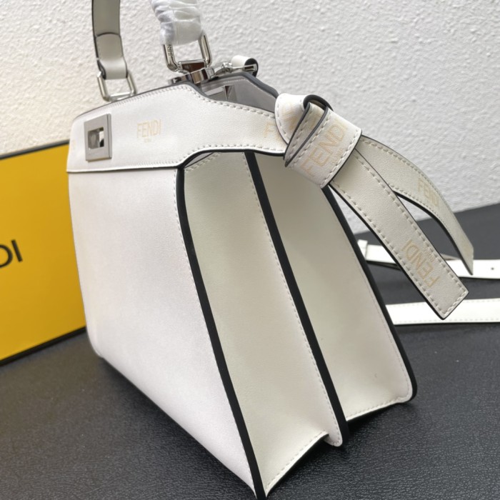 フェンディバッグコピー 2023新品注目度NO.1 FENDI レディース ハンドバッグ