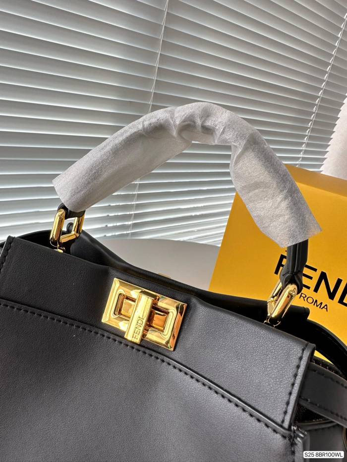 フェンディバッグコピー 大人気2023新品 FENDI レディース ハンドバック