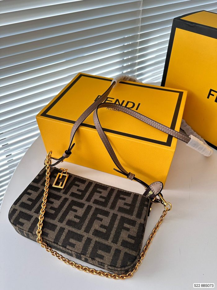フェンディバッグコピー 大人気2023新品 FENDI レディース ハンドバック