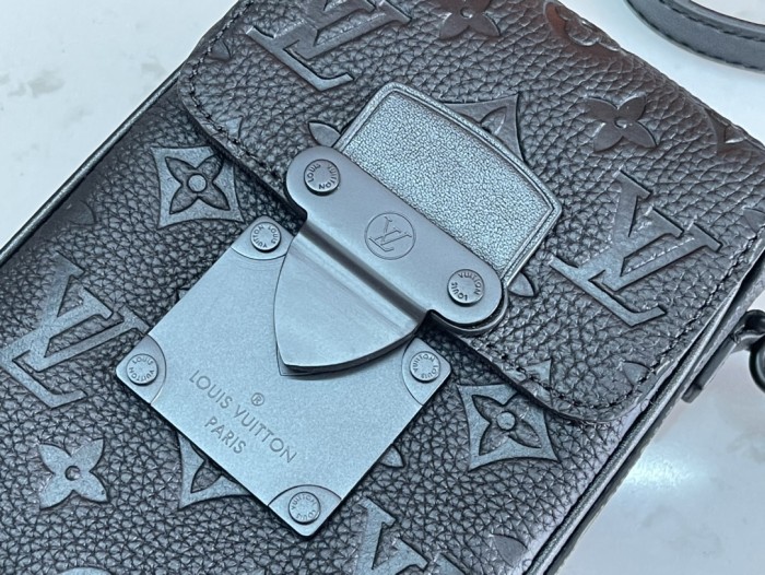使い勝手良し   2024 ルイヴィトン 新作携帯電話バッグコピー