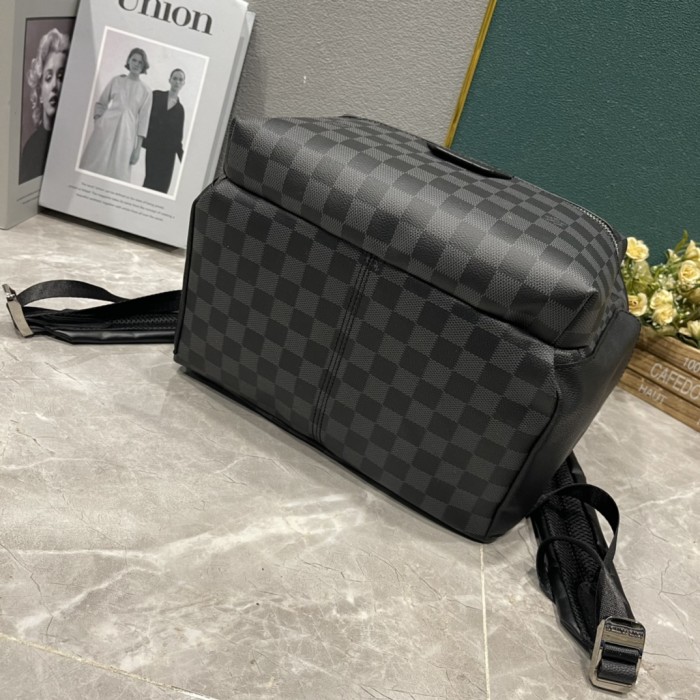 日本未入荷  2024 ルイヴィトン 新作バックパックコピー