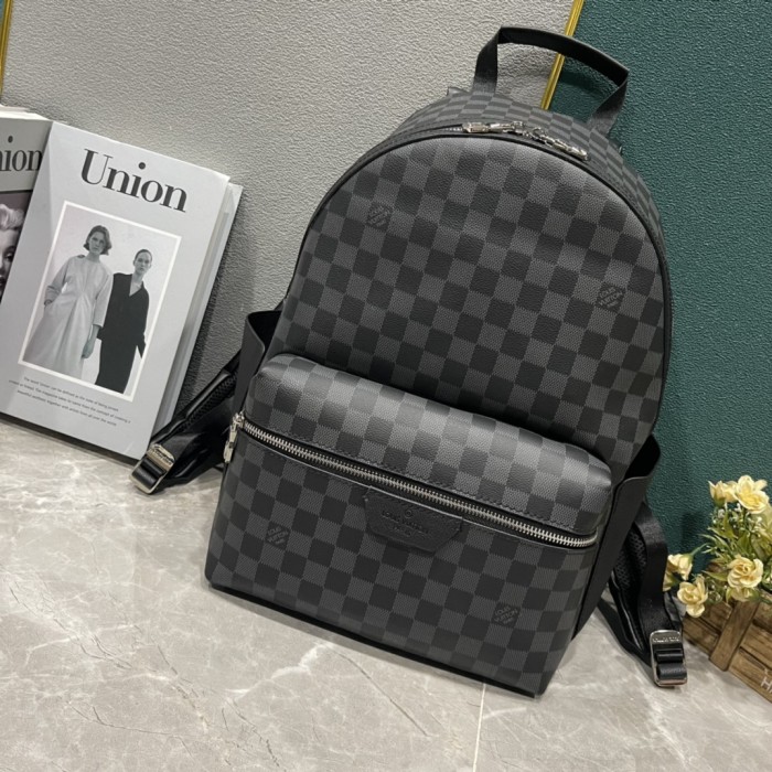 日本未入荷  2024 ルイヴィトン 新作バックパックコピー
