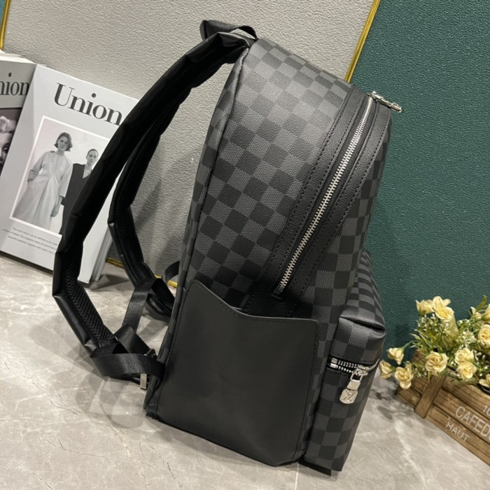 日本未入荷  2024 ルイヴィトン 新作バックパックコピー