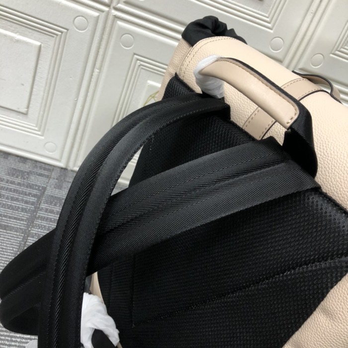 高品質  2024 ルイヴィトン 新作バックパックコピー
