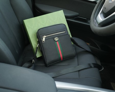 高品質♪♪♪   2024 グッチ 新作ショルダーバッグスーパーコピー
