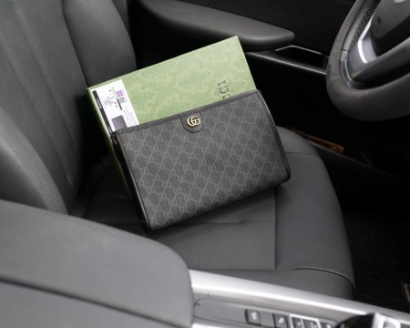 高品質♪♪♪  2024 グッチ 新作クラッチバッグ偽物