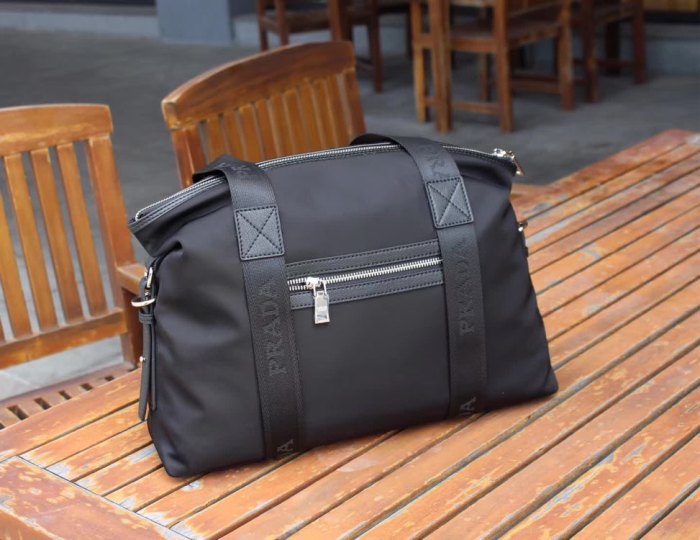 おすすめ  2024 プラダ 新作ボストンバッグスーパーコピー