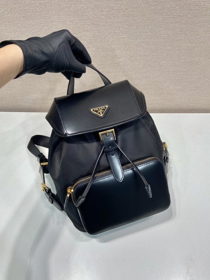 売上総額１位！  2024 プラダ 新作バックパック偽物