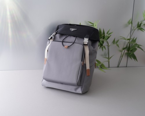 高品質♪♪♪  2024 プラダ 新作バックパックコピー