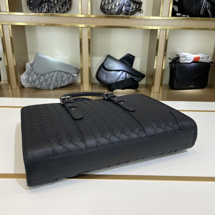 送料込  2024 ボッテガヴェネタ 新作ブリーフケースコピー
