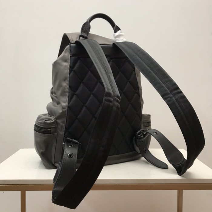 超希少！2024 バーバリー 新作バックパックコピー