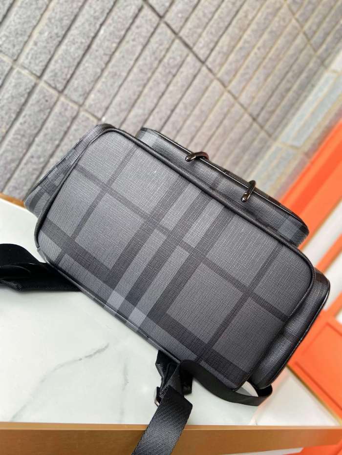 即発送！ 2024 バーバリー 新作バックパックコピー