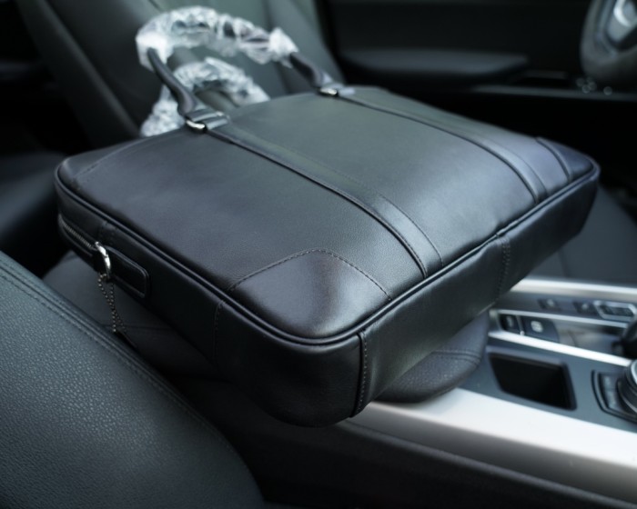 人気No1 2024 コーチ 新作ブリーフケース偽物