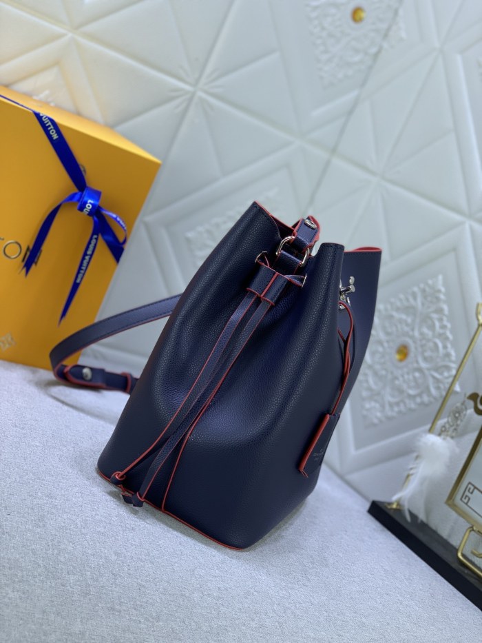 日本未入荷 2024 ルイヴィトン 新作バケツバッグスーパーコピー M54677