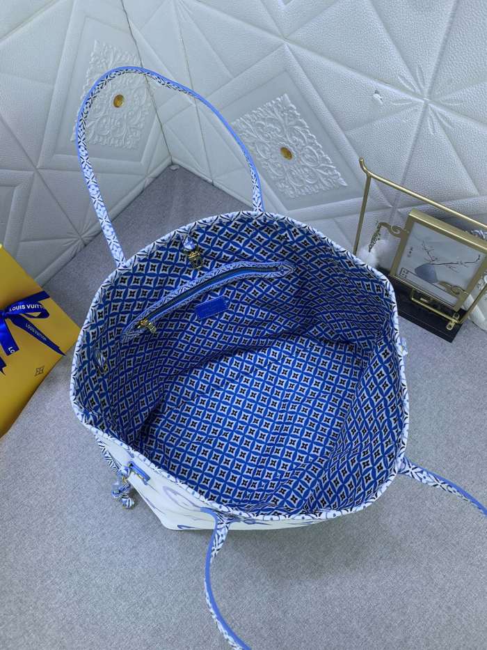 完売必至  2024 ルイヴィトン 新作トートバッグコピー  M22979