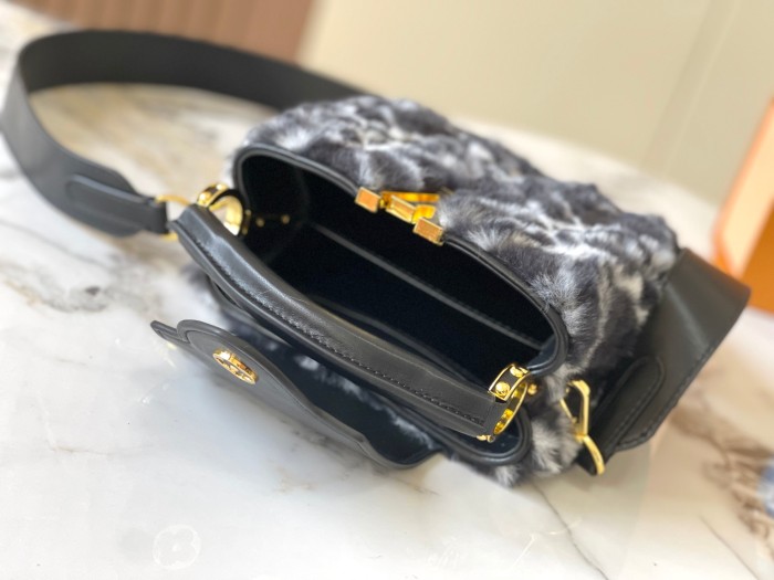 【大特価】 2024 ルイヴィトン 新作ハンドバッグコピーM22667