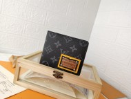 使い勝手良し ルイヴィトン メンズ 折り財布 偽物 M60895