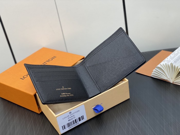 人気急上昇新作 最高級 ルイヴィトン メンズ 折り財布 偽物 M82573