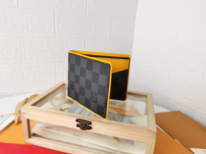 おすすめ ルイヴィトン メンズ 折り財布 スーパーコピー N63260