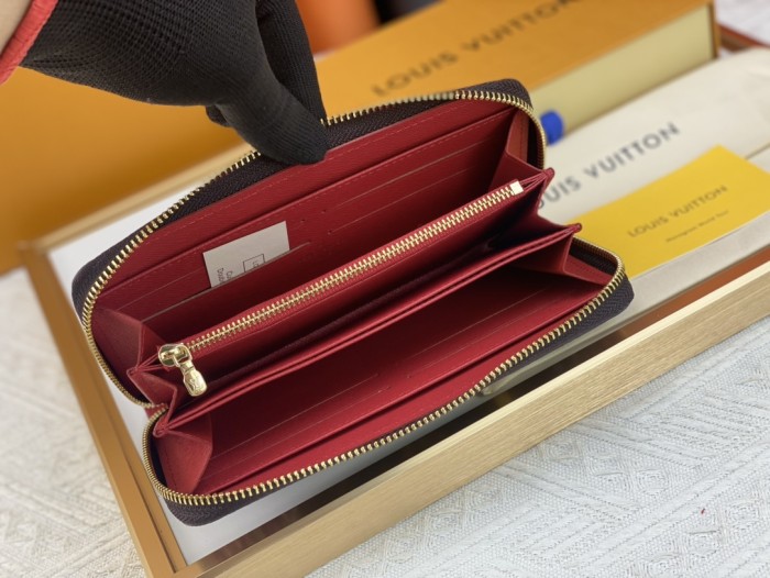 世界中で大人気♪ ルイヴィトン レディース 長財布 コピー M81630