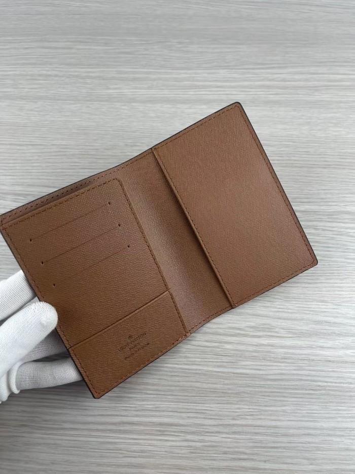 【限定カラー】 ルイヴィトン メンズ カードケース コピー M60181