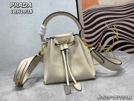 日本未入荷 2024 プラダ 新作 ハンドバッグ 偽物 1BH193