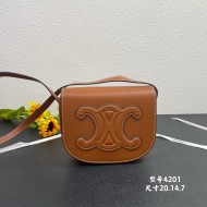 お洒落  2024 セリーヌ 新作 ショルダーバッグ 偽物 4201