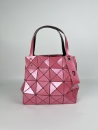 入手困難品！2024 イッセイミヤケ 新作 トートバッグ 偽物