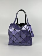 【使い勝手抜群】2024 イッセイミヤケ 新作 トートバッグ 偽物