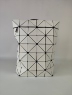 人気急上昇 2024 イッセイミヤケ 新作  バックパック スーパーコピー