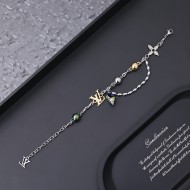 肌触り最高な ルイヴィトン ブレスレット 偽物 M1227A