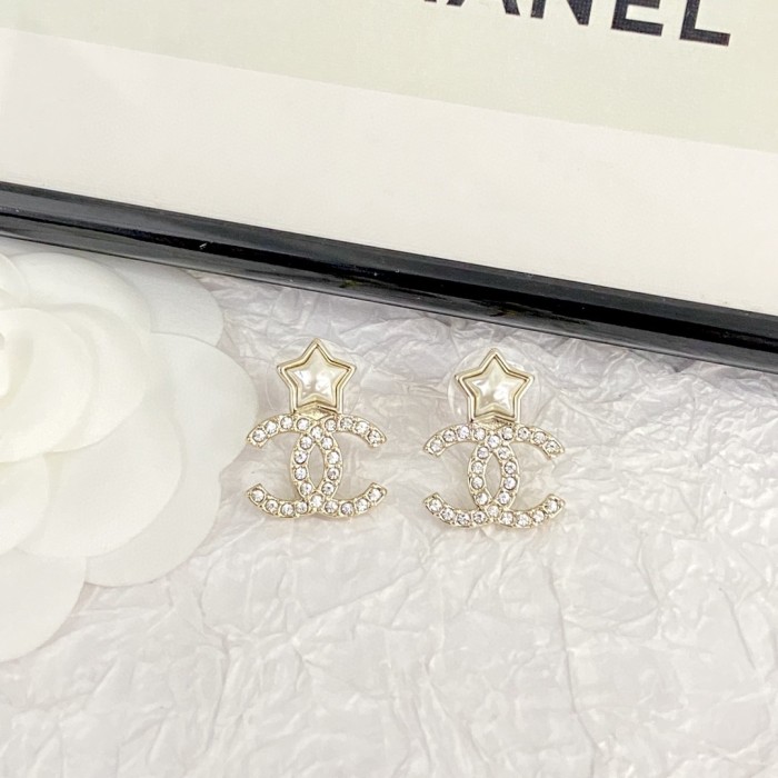 おすすめ シャネル ピアス 偽物