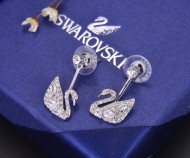 ☆超人気☆ スワロフスキー ピアス コピー