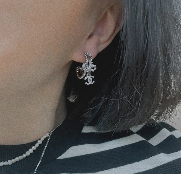 新色登場☆ シャネル ピアス スーパーコピー