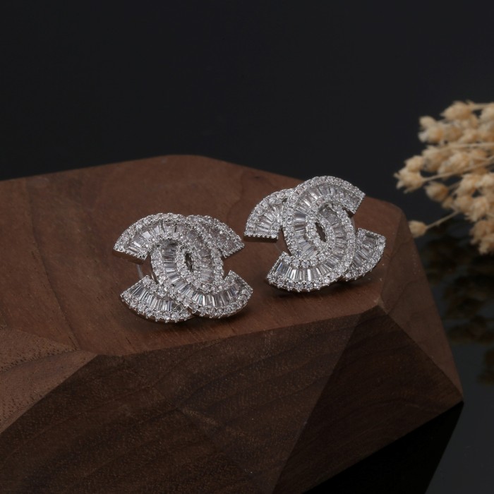 超希少！シャネル ピアス 偽物