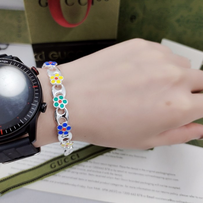 定番人気！グッチ ブレスレット 偽物