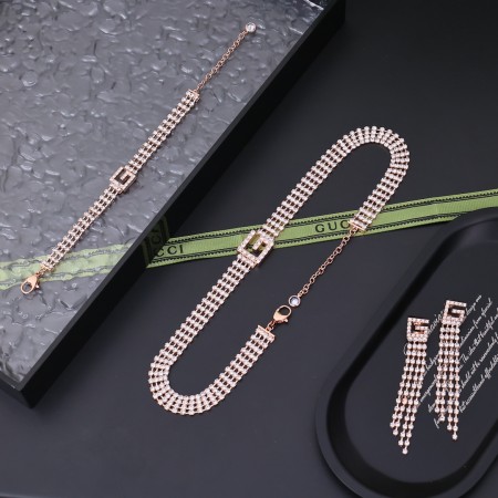 使い勝手良 グッチ ネックレス 偽物